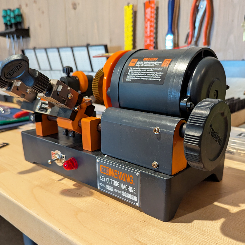 "The Simple Key Duplicator" with KeyFeed Edge Key Duplicator WENXING