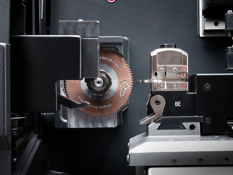 Unocode F900 Electronic Key Machine by Ilco Edge & Laser Code Machine Ilco